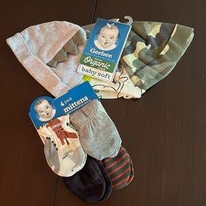 NWT Gerber organic cotton infant caps coordinating mittens dinosaur camo